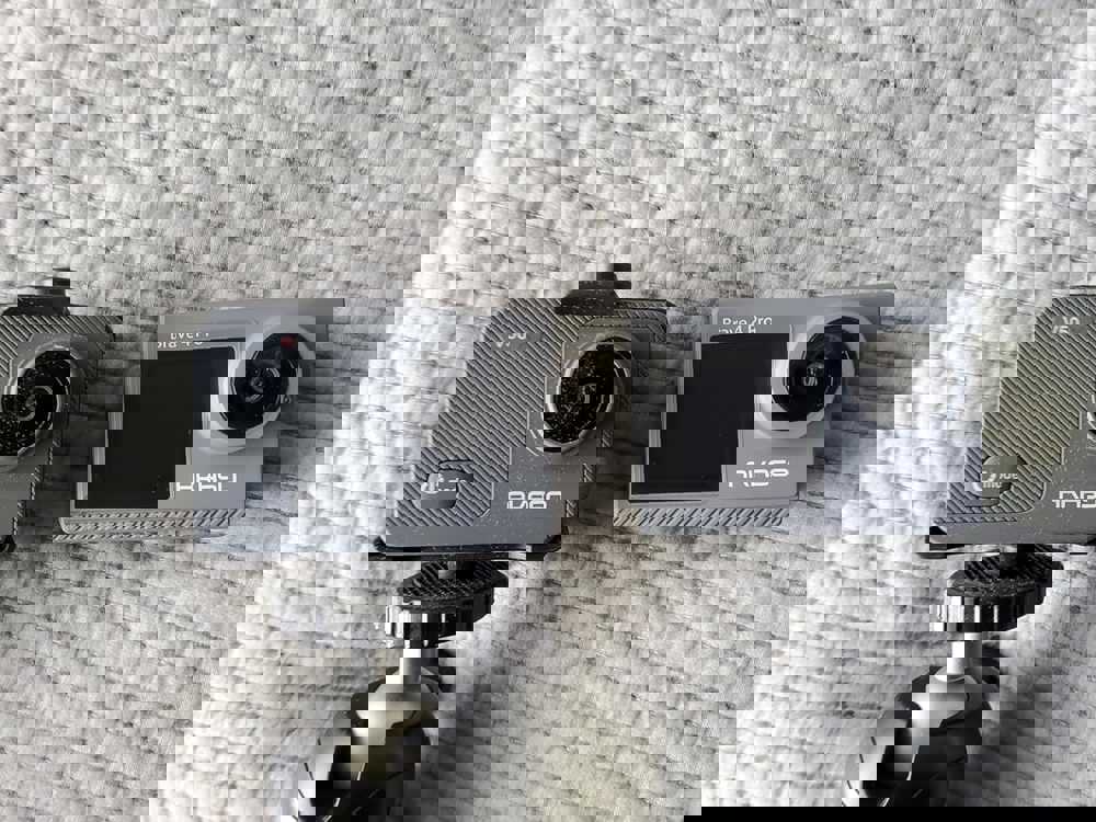 428053