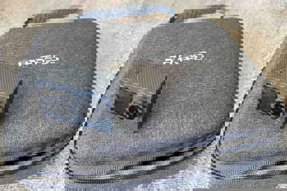 428056